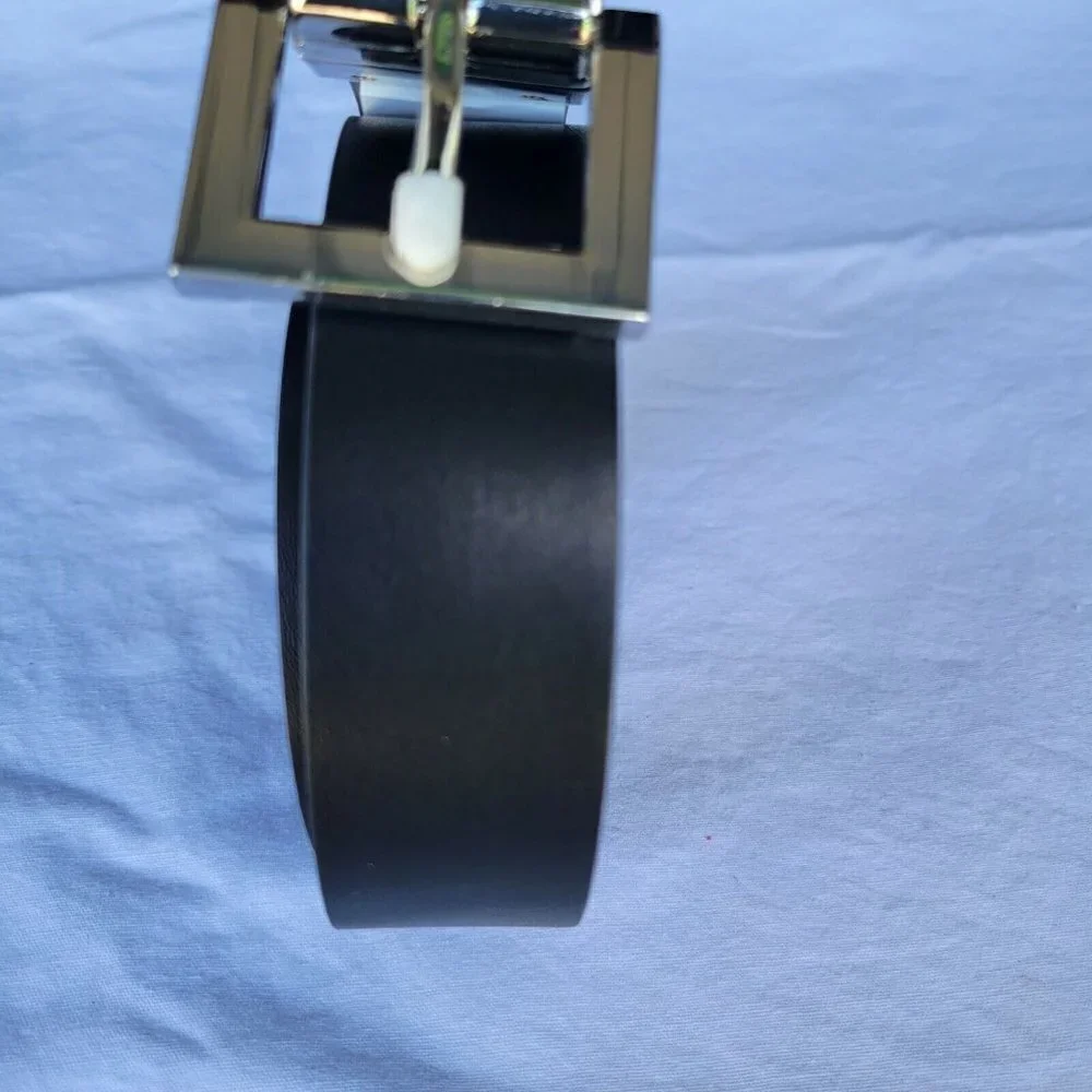 MEN'S INC Reversible Faux Leather Belt. Size 34-36